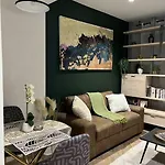 715 Foreshore Place Luxury Apartment-Cape Town Cbd